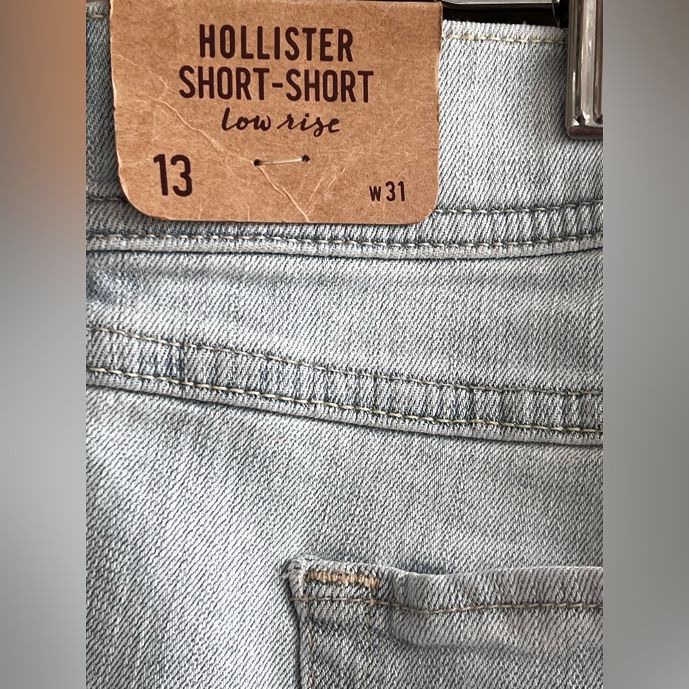Hollister Y2K Short-Short Low Rise Beaded Denim shorts NWT - Picture 4 of 5